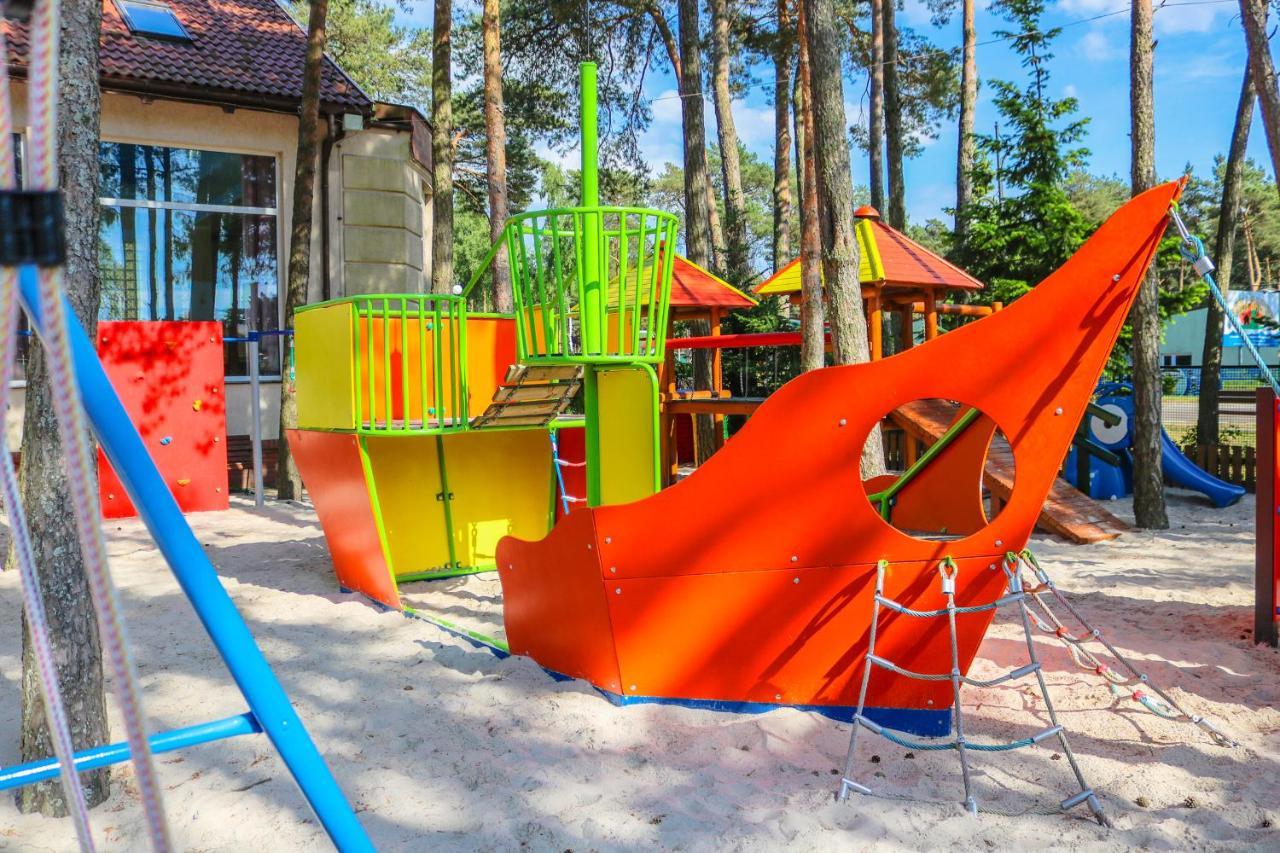Osrodek Wypoczynkowy Relaks I Apartamenty Leba Ngoại thất bức ảnh