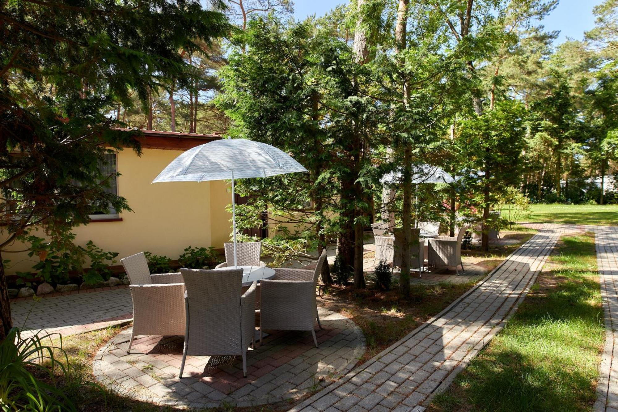 Osrodek Wypoczynkowy Relaks I Apartamenty Leba Ngoại thất bức ảnh
